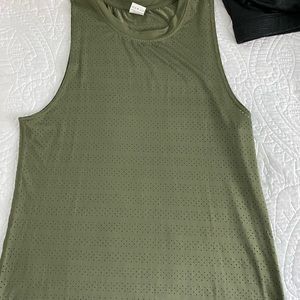 Zyla green tank top